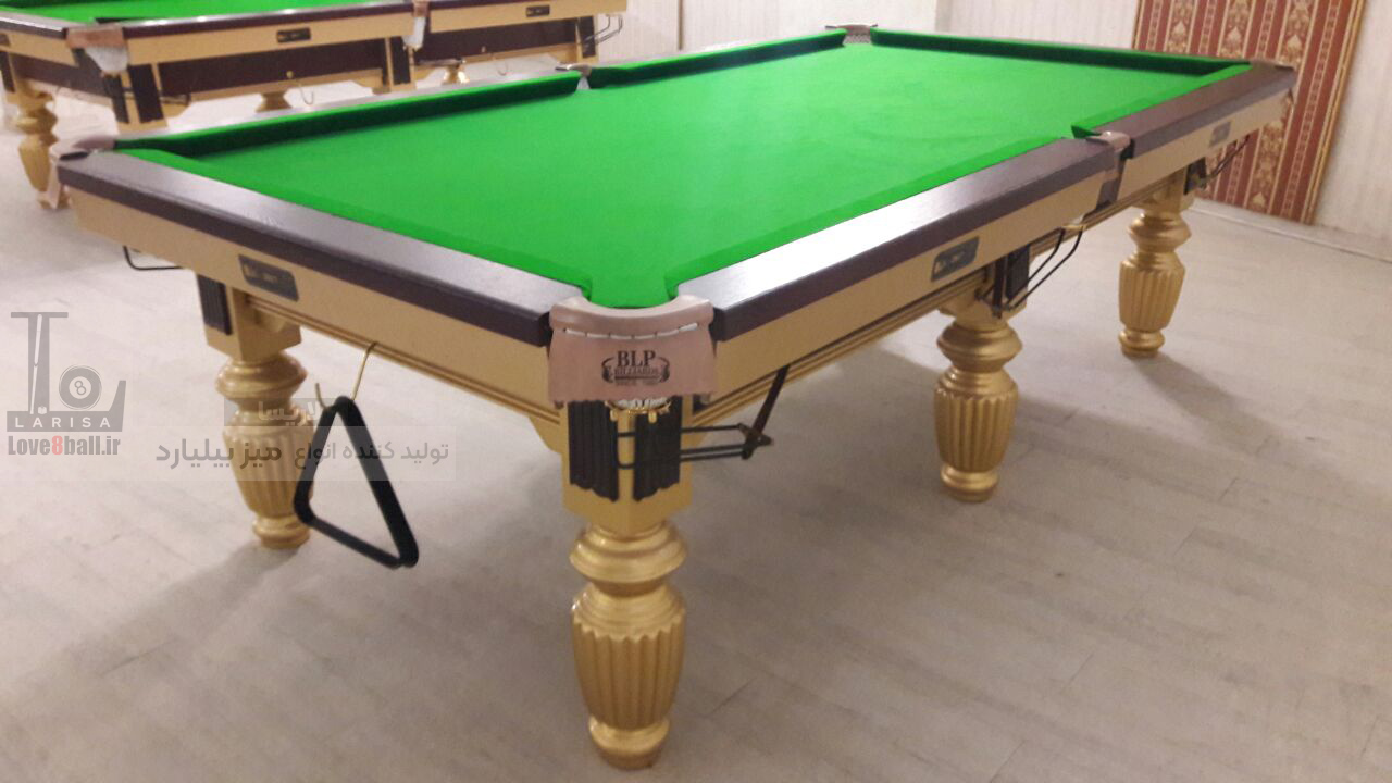 خرید میز بیلیارد تمام چوب با رنگ طلایی