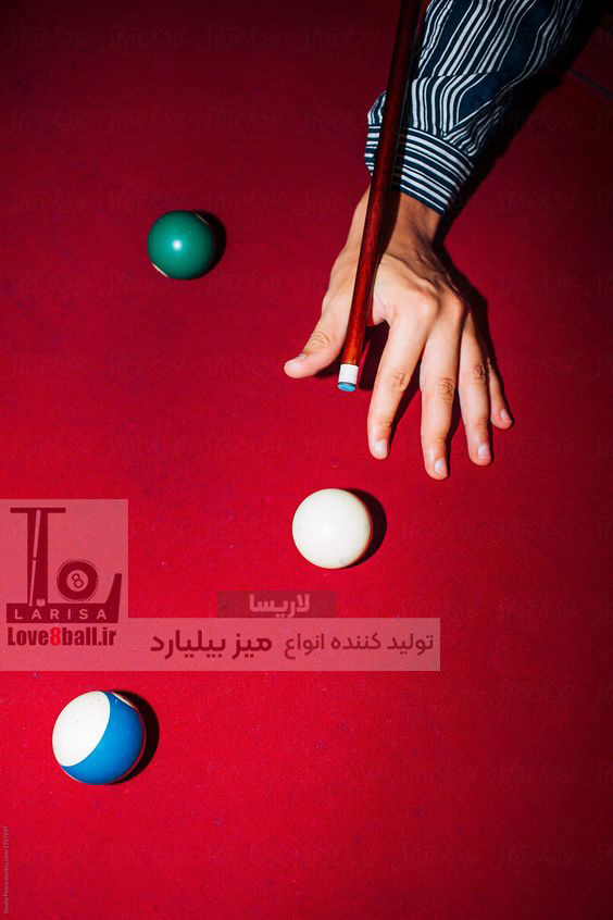 ویژگی میز بیلیارد قرمز